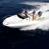 Outboard inflatable boat / semi-rigid / center console / sport