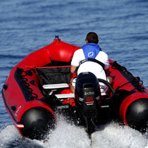Outboard inflatable boat / foldable / side console / sport