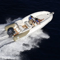 Outboard inflatable boat / semi-rigid / side console / sport