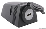 USB csatlakozó aljzat deckre